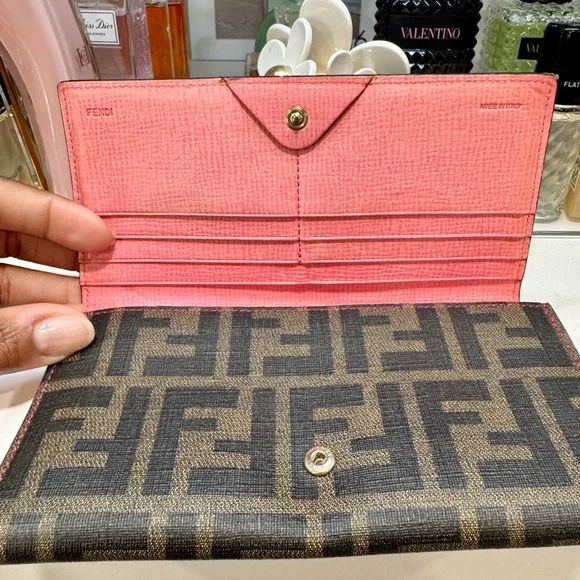 Fendi Zucca Wallet - Picture 5 of 13